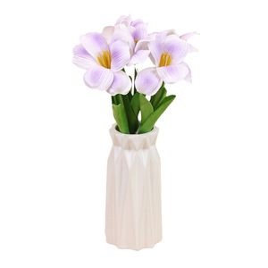 ดอกทิวลิปประดิษฐ์ ก้านเดี่ยว กลีบดอก PU สำหรับตกแต่งงานแต่งงานและบ้าน - Product Image 5