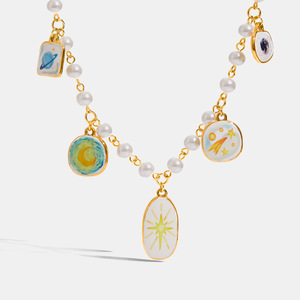Collier de perles avec motif étoile et design géométrique pour femmes, à porter au quotidien - Product Image 1