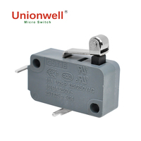 Fabricants de micro-interrupteurs Unionwell Petits appareils électroménagers Poignée à rouleau Micro interrupteur à pied courbé Micro interrupteur 16a