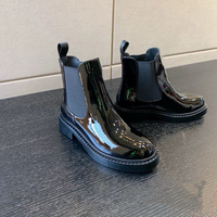 Bottines Chelsea noires en cuir verni brillant pour femme, avec élastique latéral, confort rehaussé, plateforme épaisse, talon bas, antidérapantes