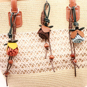 Nuevo llavero de decoración retro estilo chino inspirado en el Zen, con diseño de maceta de flores, ábaco y cuerda colgante con borla, para bolso. - Product Image 1