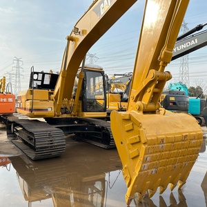 Excavatrice sur chenilles Caterpillar 20 tonnes CAT320BL d'occasion, presque neuve, importée pour projet municipal, avec godet de 0,92 m et puissance de 99,99 kW - Product Image 1