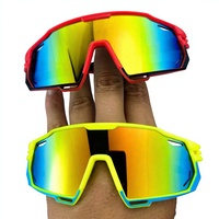 Nouvelles Lunettes de Soleil Tendance 2026 pour Enfants – Garçons et Filles – Anti-Poussière, Protection UV380, Monture Complète, Taille Enfant