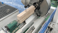 Machine de fraisage CNC à axe rotatif de petite taille 1313 promotionnelle avec dispositif rotatif pour l'industrie publicitaire