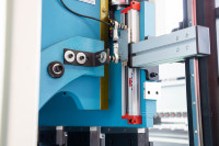 Presse plieuse CNC hydraulique compacte 40T1600 pour tôles – Machine de pliage miniature économique
