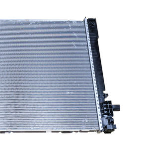 Venta caliente Auto Engine Parts OE 17119887702 Motor Refrigeración Agua Radiador Aluminio Refrigerante Radiador Para <span class=keywords><strong>Bmw</strong></span> <span class=keywords><strong>X3</strong></span> - Product Image 5