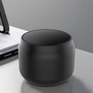 <span class=keywords><strong>Speaker</strong></span> BT Nirkabel 5.0 Portabel Hifi LED Pengeras Suara Luar Ruangan Musik Surround Bass Box <span class=keywords><strong>Mic</strong></span> Baru - Product Image 1