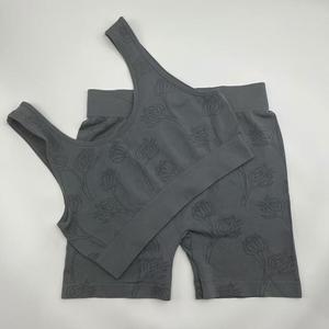 Duas peças Sports Bra Set respirável sem costura <span class=keywords><strong>Yoga</strong></span> Shorts cor sólida por atacado agasalhas para <span class=keywords><strong>Yoga</strong></span> Running & Gym Use das mulheres - Product Image 2