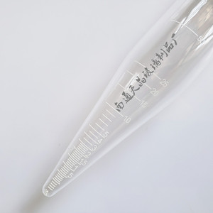 Tubo de Centrífuga de Vidrio para Laboratorio, 100 ml, Fondo Puntiagudo, Resistente al Calor, de Borosilicato Grueso, con Marcas de Calibración - Product Image 4