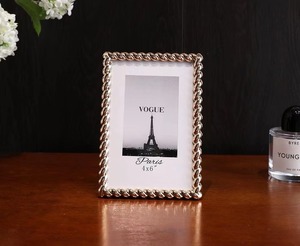 Metal Photo <strong>Frame</strong> <strong>Custom</strong> Simple Silver Threaded Photo <strong>Frame</strong> High-grade Alloy Electroplating Wedding/holiday Photo <strong>Frame</strong> - Product Image 4
