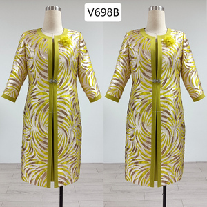 Vestido Formal Rosa con Patrón de Rizos, Moderno y de Lujo, Talla Grande, Traje de Dos Piezas para Mujer, Traje de Negocios - Product Image 1