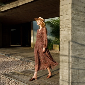 Elegante Abito Estivo da Donna con Stampa Floreale Metallizzata, Stile Boho, Leggero, Scollo a V, Vita Arricciata, Vestito Fluido <span class=keywords><strong>per</strong></span> Feste - Product Image 2