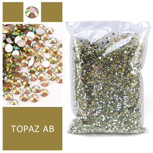 Pegatinas <span class=keywords><strong>y</strong></span> accesorios para <span class=keywords><strong>uñas</strong></span> DIY con diamantes de imitación AB de resina de base plateada <span class=keywords><strong>y</strong></span> parte trasera plana, en empaque grande - Product Image 5