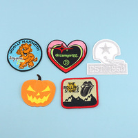 Écussons brodés thermocollants personnalisés, badges, logos de dessins animés mignons, matériaux en PVC et coton, personnalisables pour vêtements, chaussures, chapeaux