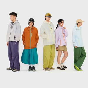 Chaqueta de Ciclismo Personalizada de Tejido Soft-Shell, Ligera, de Secado Rápido, Transpirable, con Protección Anti-UV UPF50 para Actividades al Aire Libre - Product Image 2