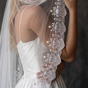 YouLaPan Romantische bruidssluier met bloemenkant en parels Kathedraal bruidssluier Bruidshaaraccessoire voor trouwjurk V377 - Product Image 6