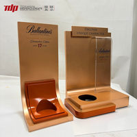 TERMEIN Présentoir à Vin en Acrylique Doré de Luxe, Support Courbé en L pour Bouteilles de Whisky, Présentoir de Comptoir pour Liqueurs pour Bar et Magasin