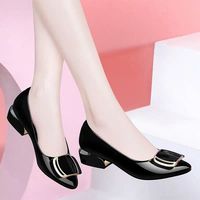 2025 dames cheville pompes talon bas solide en cuir verni chaussures pour femmes PU semelle intérieure nouveaux Styles pour l'été