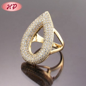 Bague Statement Ronde Creuse en Cuivre Plaqué Or, Entièrement Pavée de Zircone Cubique, Large Bande Vintage, pour Cocktail et Soirée, Tendance - Product Image 6