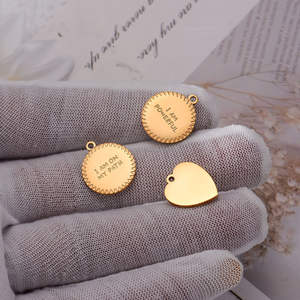 Pendentif Disque Personnalisé en Acier Inoxydable Plaqué Or 18K avec Citation, <span class=keywords><strong>Mantra</strong></span> ou Verset – Breloque Souvenir DIY - Product Image 3