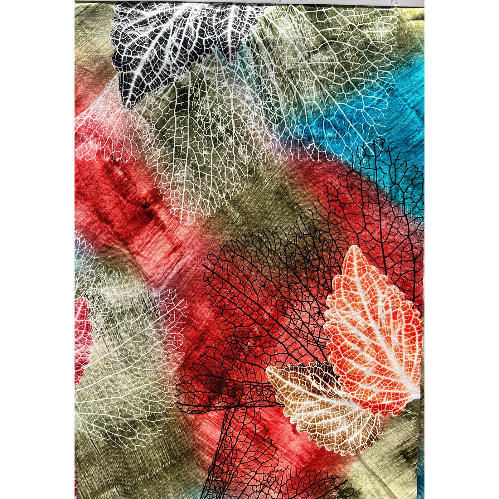 Latest Design Beautiful Pattern Hawaiian Density 68*68 Rayon Plain Dyed Printed Viscose Woven Fabric for Women Dresses Shirts