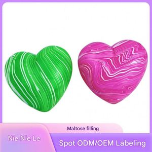 Juguete Antiestrés de Maltosa con Forma de Corazón Marmoleado, Blandito y de Rebote Lento, Marca Needoh, Venta al Por Mayor - Product Image 2