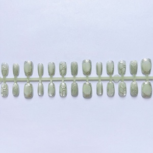 2025เล็บ<span class=keywords><strong>ปลอม</strong></span>สั้น10ชิ้นลายนูนสีเขียวหยกตาแมวกดบนเล็บสำหรับผู้หญิงดีไซน์ใหม่ - Product Image 5