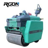 Petit rouleau compresseur vibrant actionné à la main Rouleau de route simple/double tambour Mini rouleau compact de route