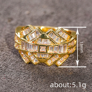 Bague géométrique futuriste en zircon pour femme, bijou de doigt de luxe et tendance - Product Image 5