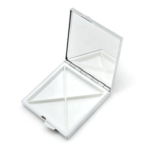Étui à pilules pour <span class=keywords><strong>tablette</strong></span> à pli carré avec logo personnalisé et pochette à maquillage pour les promotions de souvenirs de mariage et les cadeaux de bienvenue et de remerciement - Product Image 4