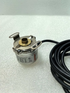 Encoder Rotatorio Incremental de Eje Hueco 8.3620.5000.2000.0021 2000PPR 50mA Hecho en Alemania - Product Image 3