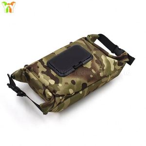 Sac de rangement imperméable en toile camouflage pour lingettes et serviettes humides, idéal pour les cadeaux de bienvenue, les pique-niques, les voyages en plein air et le camping - Product Image 3