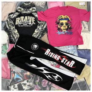 เสื้อผ้าแฟชั่นฤดูร้อนผู้ชายปี 2026 เสื้อยืดผ้าฝ้ายแท้ เสื้อโปโลลำลอง กางเกงขาสั้น เสื้อเชิ้ต จัดส่งแบบสุ่ม ขายส่งยกกระสอบสำหรับผู้ชาย - Product Image 2