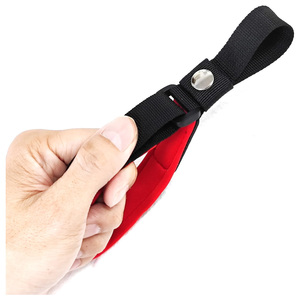 Correa de seguridad manos libres corta con correa de muñeca y mango acolchado suave para correa retráctil de perro - Product Image 5