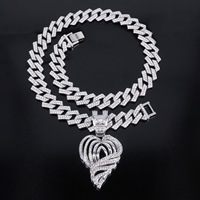 Collier cubain style européen et américain, cool, hip-hop, rap, en alliage de zinc doré, avec pendentif cœur creux incrusté de diamants, pour hommes et femmes