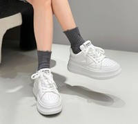 Baskets compensées blanches pour femmes 2026 – Nouvelle collection tendance à semelle épaisse, rehausseur de talon intégré, respirantes