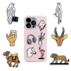 Autocollant de téléphone moderne en métal de qualité supérieure, doté d'un fini émaillé durable, idéal pour la décoration des coques de téléphone. - Product Image 2