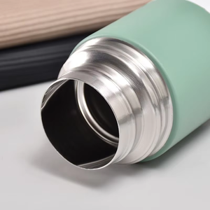 Ensemble de boissons thermos modernes Tasse à eau de grande capacité Tasse isolée de haute qualité pour hommes et femmes Boîte cadeau d'affaires - Product Image 4