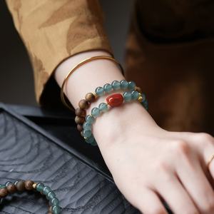 Natuurlijke blauwe waterijade kralenarmband voor vrouwen met zuidelijke rode <span class=keywords><strong>jade</strong></span> agarhout sieraden - Product Image 3