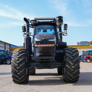 Tractor Agrícola Grande de 4 Ruedas Motrices y 180-210 hp - Product Image 6