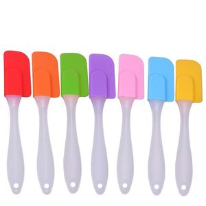 Juego de utensilios de silicona de grado alimenticio para hornear, tamaño mini, con mango de plástico colorido, juego de espátulas de silicona para hornear - Product Image 1