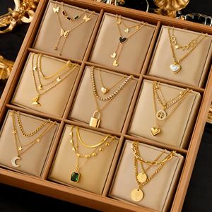 Collier pendentif personnalisé en acier inoxydable de qualité supérieure, plaqué or 18 carats, avec perles, cœur et papillon, pour femme, collier médaillon multicouche, cadeau - Product Image 1