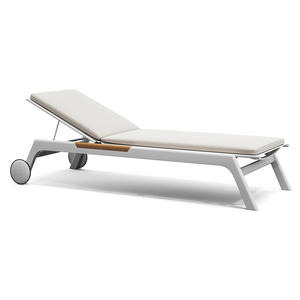 Chaise longue moderne d'extérieur pour jardin, <span class=keywords><strong>piscine</strong></span>, <span class=keywords><strong>plage</strong></span>, balcon, imperméable, protection solaire, en teck et métal, style ouvert, pour hôtels, zones ensoleillées - Product Image 2