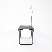 Table pliante carrée multifonctionnelle extérieure portative conception moderne de fer pour le camping pique-nique utilisation de plage siège unique pliable