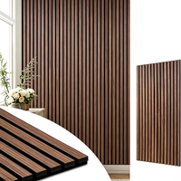 Panneau mural acoustique moderne en MDF à grain de noyer, grille décorative insonorisante pour chambre d'hôtel et fond TV