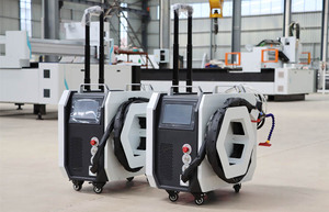 Máquina de Limpieza Láser Portátil, Máquinas Manuales para Eliminar Óxido de Metal, 100w 200w 300w 500w, para Eliminar Pintura y Grafiti - Product Image 3