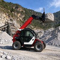 Mini-chargeur télescopique tout-terrain 55 kW 74 CV 2,5 tonnes, structure de flèche anti-oscillation, accès facile au service pour petite carrière