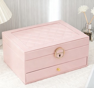 กล่องใส่เครื่องประดับหนังแท้สีดำทรงสี่เหลี่ยมผืนผ้า พร้อมกุญแจล็อค - กล่องเก็บของระดับไฮเอนด์ พร้อมโลโก้สั่งทำและส่วนประกอบโลหะ - Product Image 4