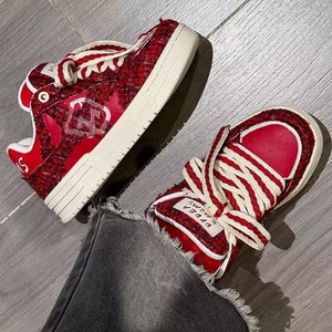 Baskets Chunky Personnalisées pour Hommes à Lacets, Chaussures Décontractées à Plateforme, Doublure en Maille Rouge Respirante et Antidérapante - Product Image 4