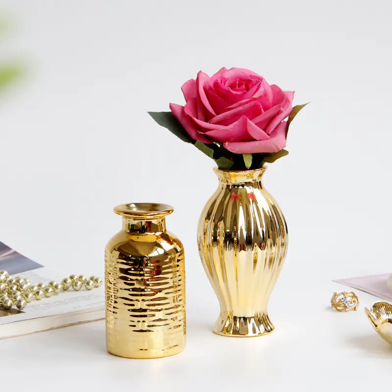 モダンなテクスチャードゴールドフラワー花瓶高級テーブルトップ装飾品家の装飾結婚式のためのセラミック花瓶の装飾